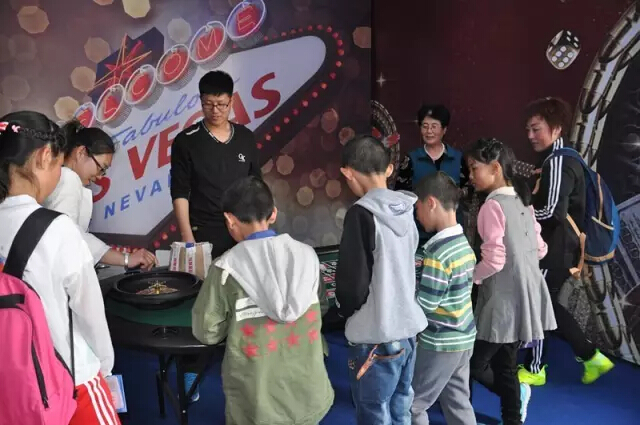 鏉ヨ繖閲屾劅鍙楃儫鐏皵鍜屽褰╀笉澶滃煄,鏉ヨ繖閲屼綋楠屼笘澶栨婧愮殑鎰熻