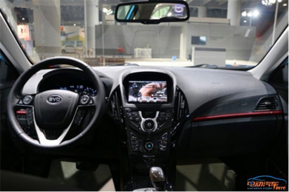 最皮实耐用的紧凑三厢车,日系两厢紧凑型车哪个最好