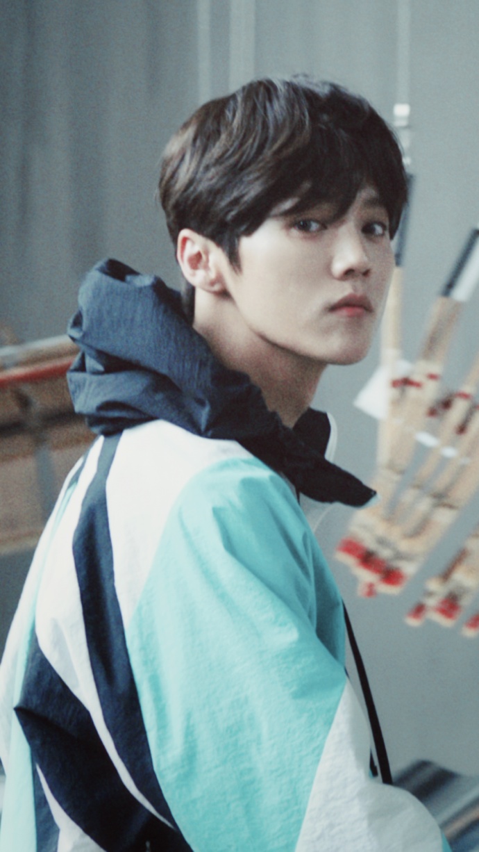 楣挎櫁adidas缇庣収,闃胯开鐖哥埜鐪熷疄鐓х墖