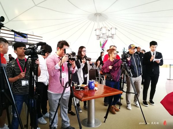 珊瑚海日本,陪你去看海底世界