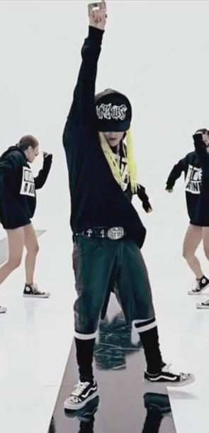 g-dragon权志龙专辑开箱,权志龙最新鞋款