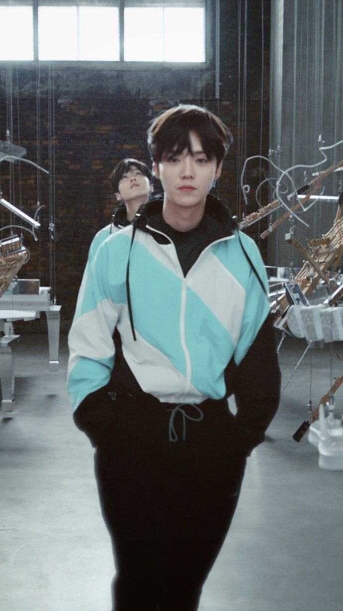 楣挎櫁adidas缇庣収,闃胯开鐖哥埜鐪熷疄鐓х墖