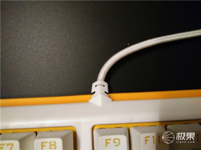 我生活工作中的白马王子，612机械键盘体验