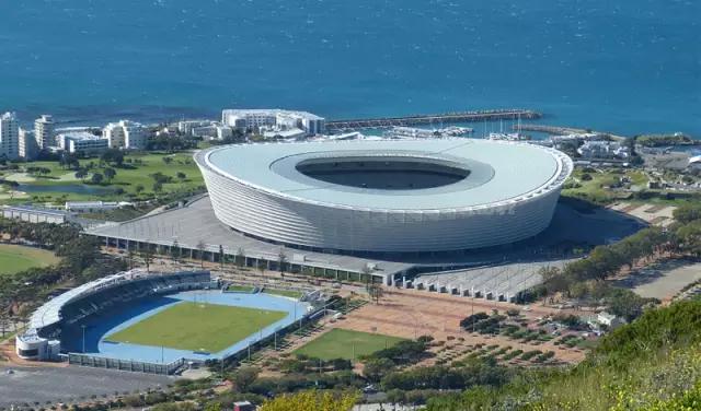 如果给足球场来个选美这些地儿你踢掉哪个？