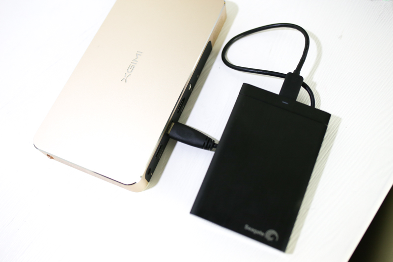 极米z4爵色支持激光翻页笔吗,极米z4爵色和极米z4air