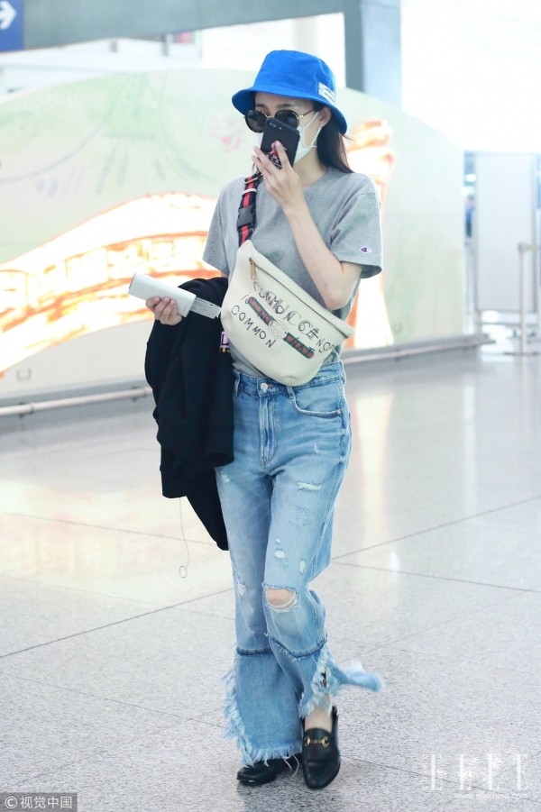 钟楚曦在胡一天身边,钟楚曦抱胡一天