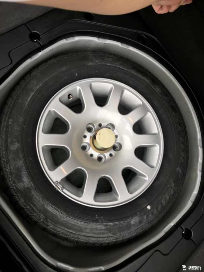 德系车的保值率有多低？当年极品宝马7系如今只要几万块