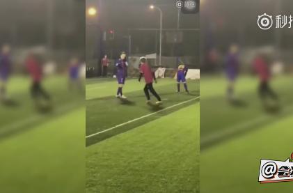 鹿晗踢足球什么水平啊,鹿晗踢足球偶像
