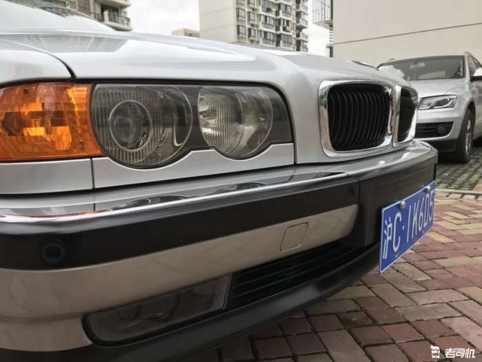 德系车的保值率有多低？当年极品宝马7系如今只要几万块