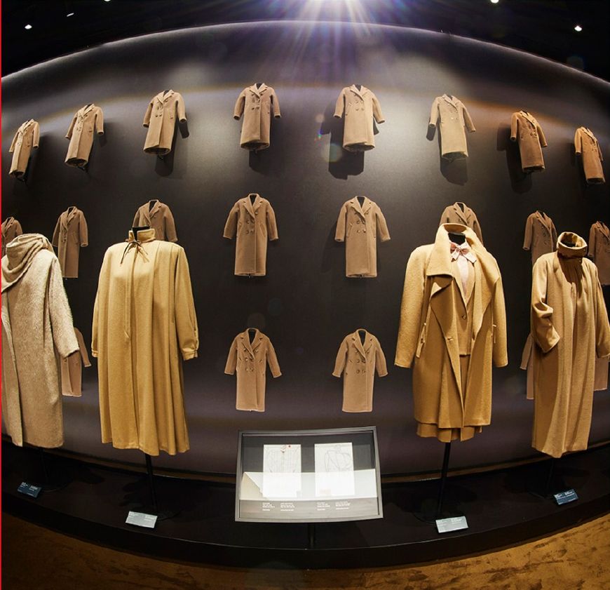 1000块钱的双面呢大衣是羊毛的吗,100羊毛含量双面呢大衣是真的吗