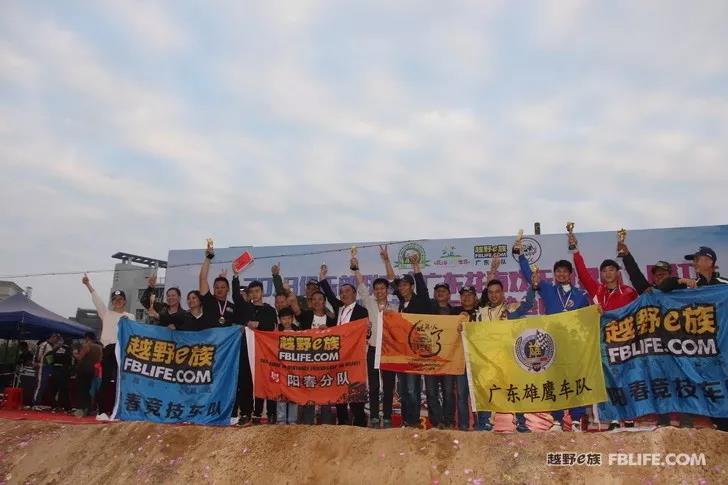 上周末，*江阳**打造了一场越野狂欢嘉年华，现场燃爆……｜自驾地理