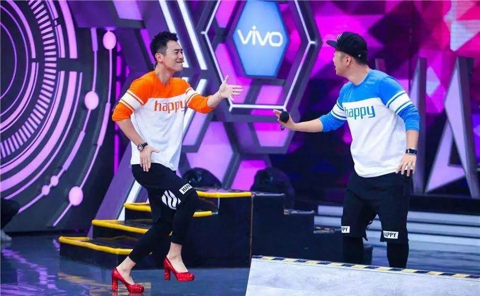 朱亚文真的很宠沈佳妮吗,朱亚文喜欢过刘亦菲吗