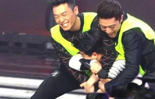 朱亚文真的很宠沈佳妮吗,朱亚文喜欢过刘亦菲吗