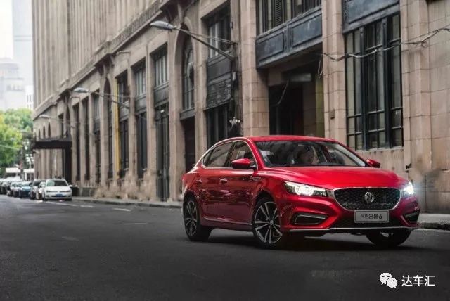 地下车库思域偶遇名爵6,名爵六高速上碰见思域