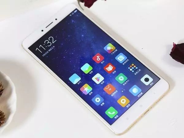 华为p40pro钢化膜和水凝膜,vivox80水凝膜和钢化膜哪个好