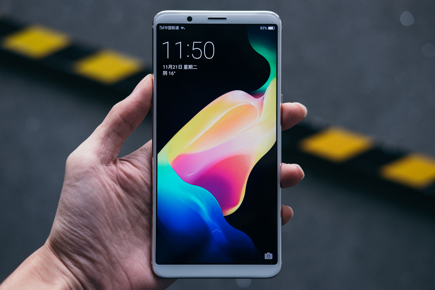 华为p40pro钢化膜和水凝膜,vivox80水凝膜和钢化膜哪个好