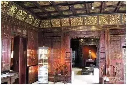 他是《国家宝藏》中的*物文**贩子，流失海外的*物文**一半是他倒卖的！