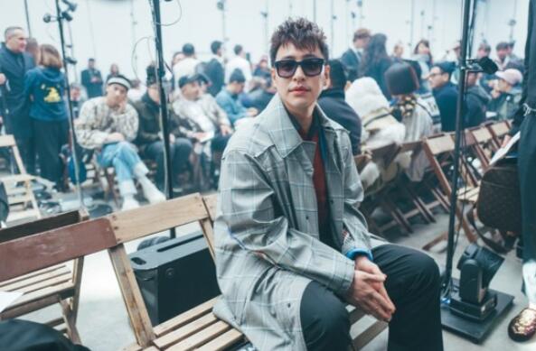 巴黎时装周男明星造型解析,巴黎时装周郑恺