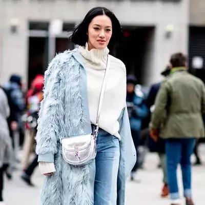 杨幂和热巴穿同款连衣裙,从杨幂赵丽颖到热巴肖战