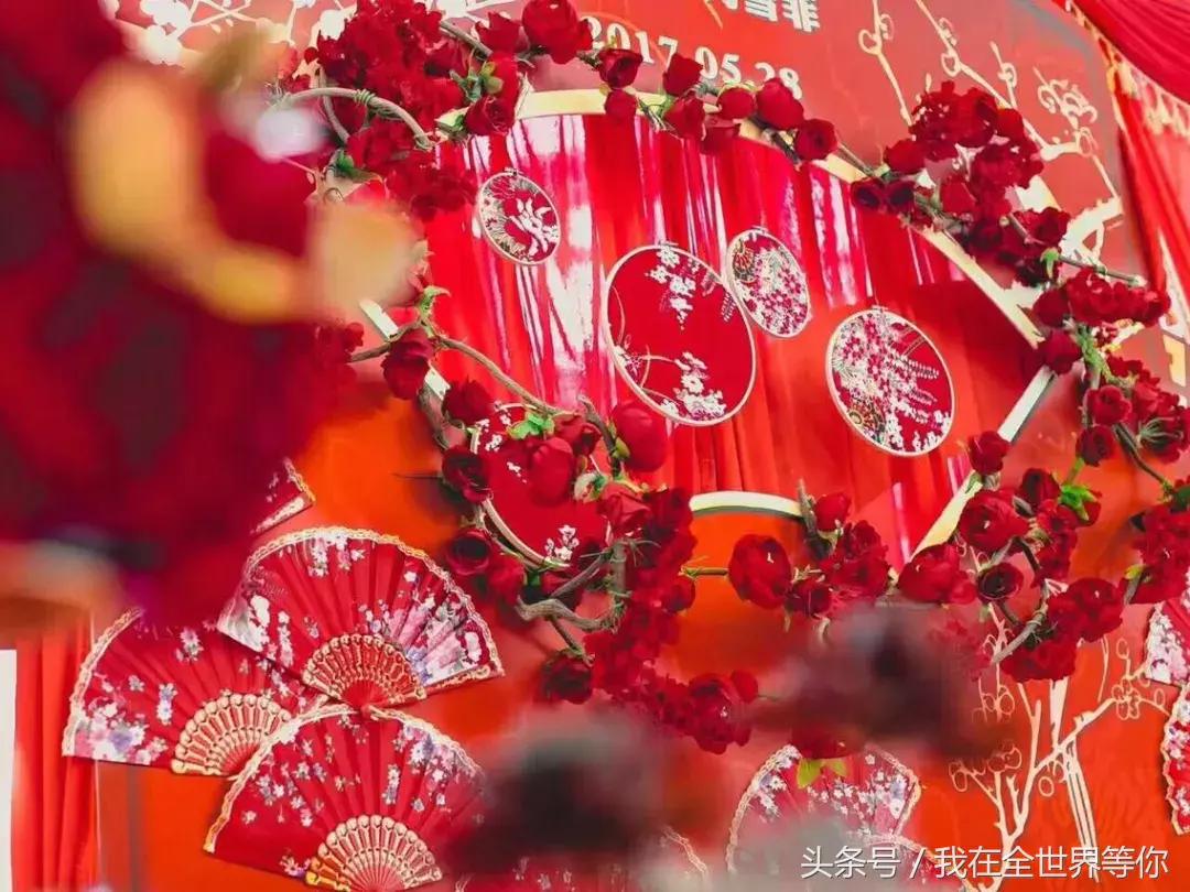 凤冠霞帔中式婚礼全流程,中式婚礼主持流程最全详细清单