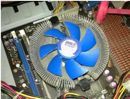 2022电脑主机组装推荐清单,电脑主机和显示器组装全过程