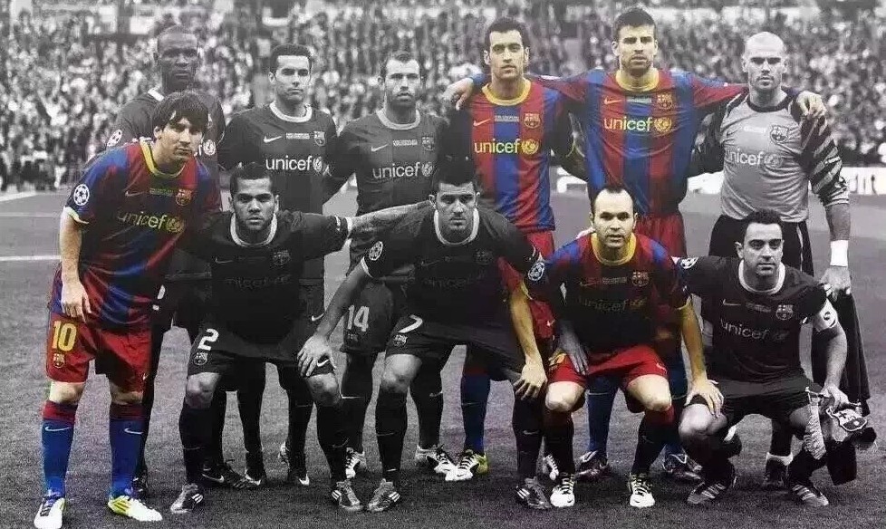 巴萨梦三全部离队图片,巴萨梦三王朝全队黑白照