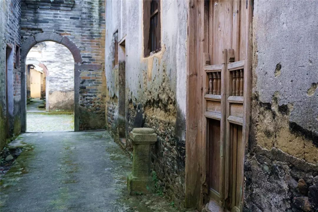 福利丨粤北越北，风景更美，邀你到丹霞灵溪过个红红火火东北年