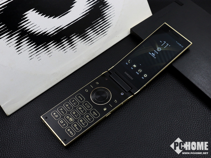 三星w2018翻盖有心系天下吗,三星w2019最后一款情怀大翻盖