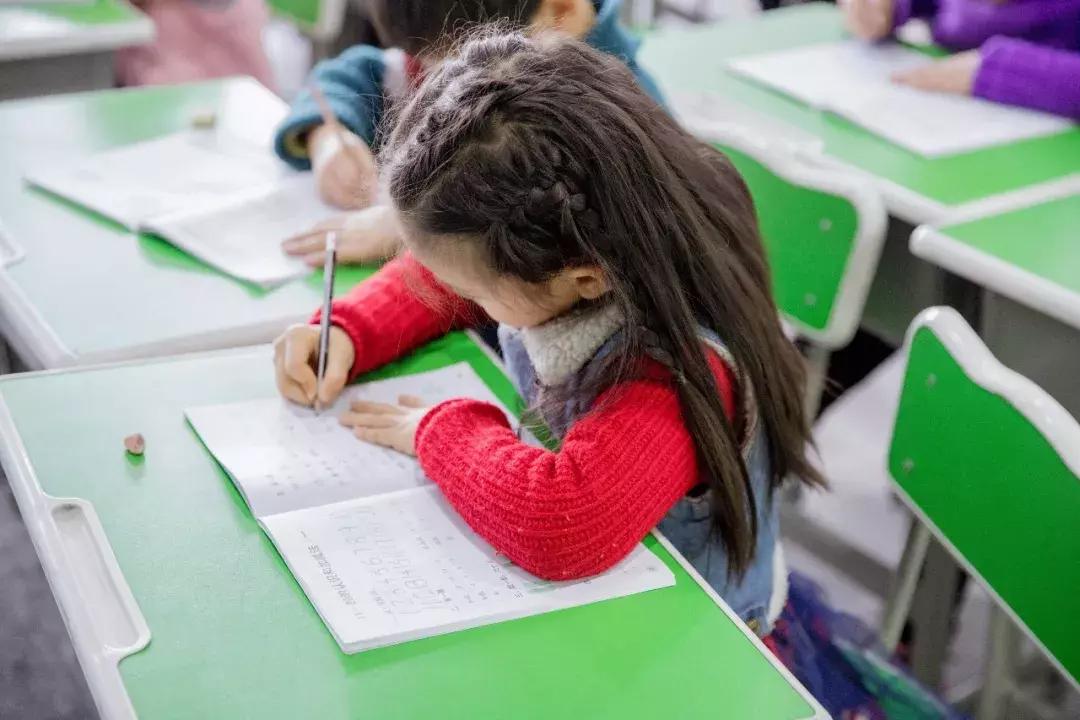 空中足球场，百万架子鼓，专业学前课，幼儿园家长焦虑一站式解决！