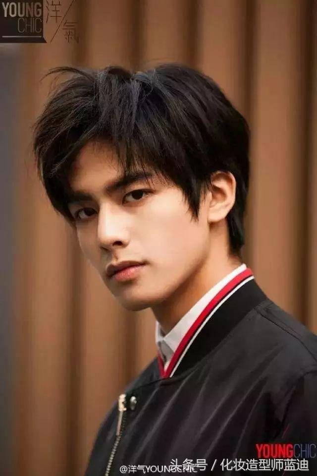 侧分和中分哪个有气质,中分四六分三七分哪个好看