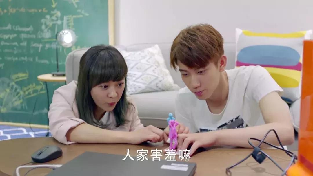 灰姑娘的故事说100年不厌，还不是心里怀揣一个李泽言么