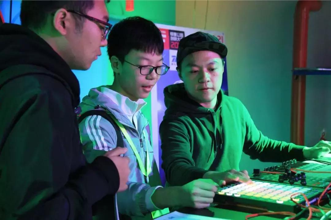 融合科技让音乐从听到玩腾讯音乐娱乐惊艳亮相创新大会