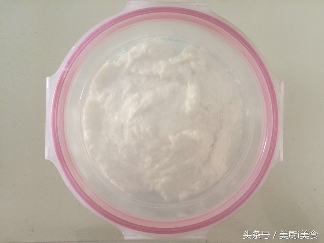 用酸奶做老面引子做法,老酸奶发面做法