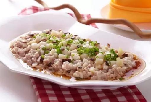 广西新鲜马蹄荸荠亦果亦蔬怎么吃,新鲜马蹄荸荠的吃法大全