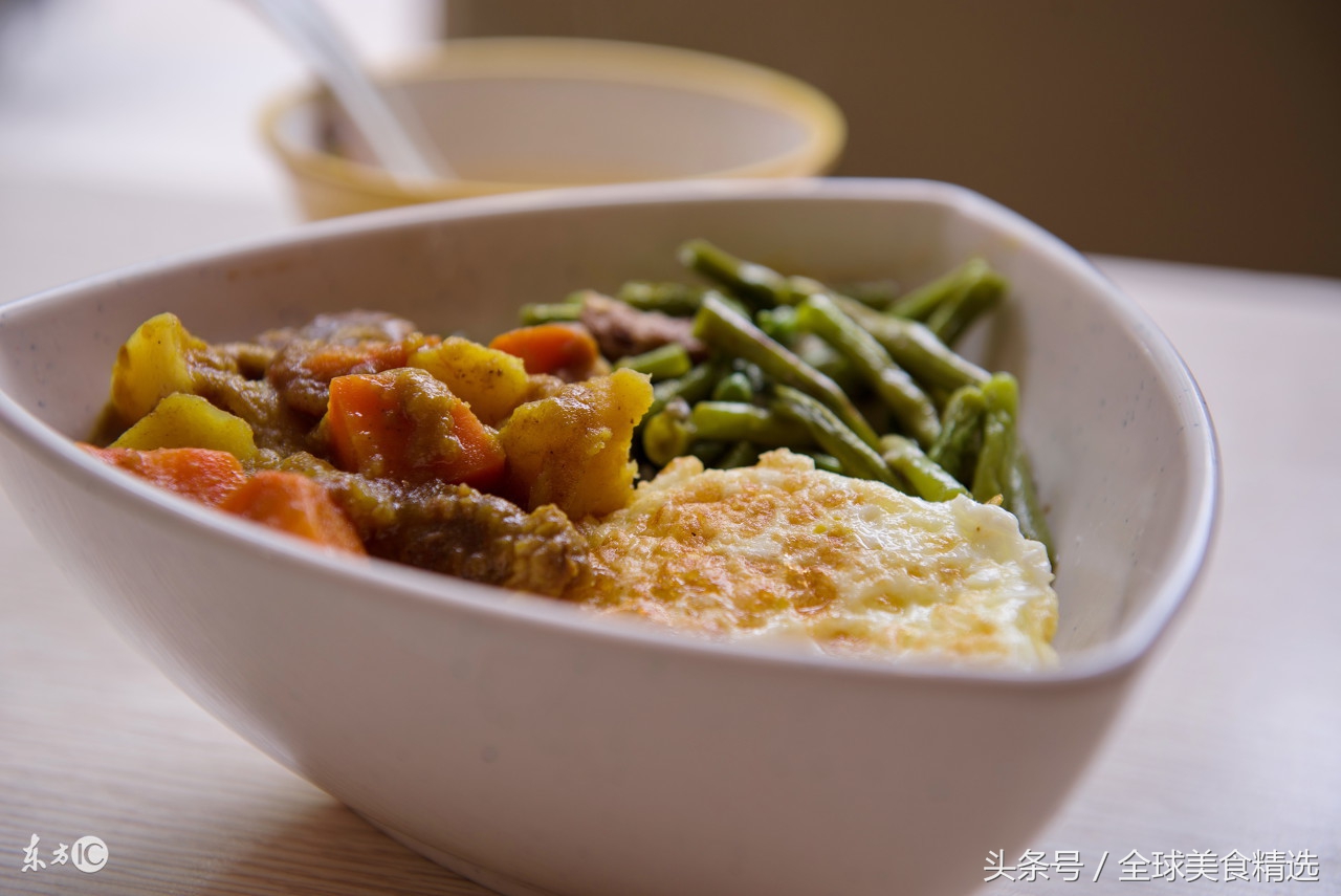 如何用电饭煲做美食简单又好吃,用电饭煲如何做简单又好吃的美食