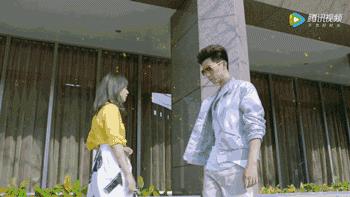 灰姑娘的故事说100年不厌，还不是心里怀揣一个李泽言么