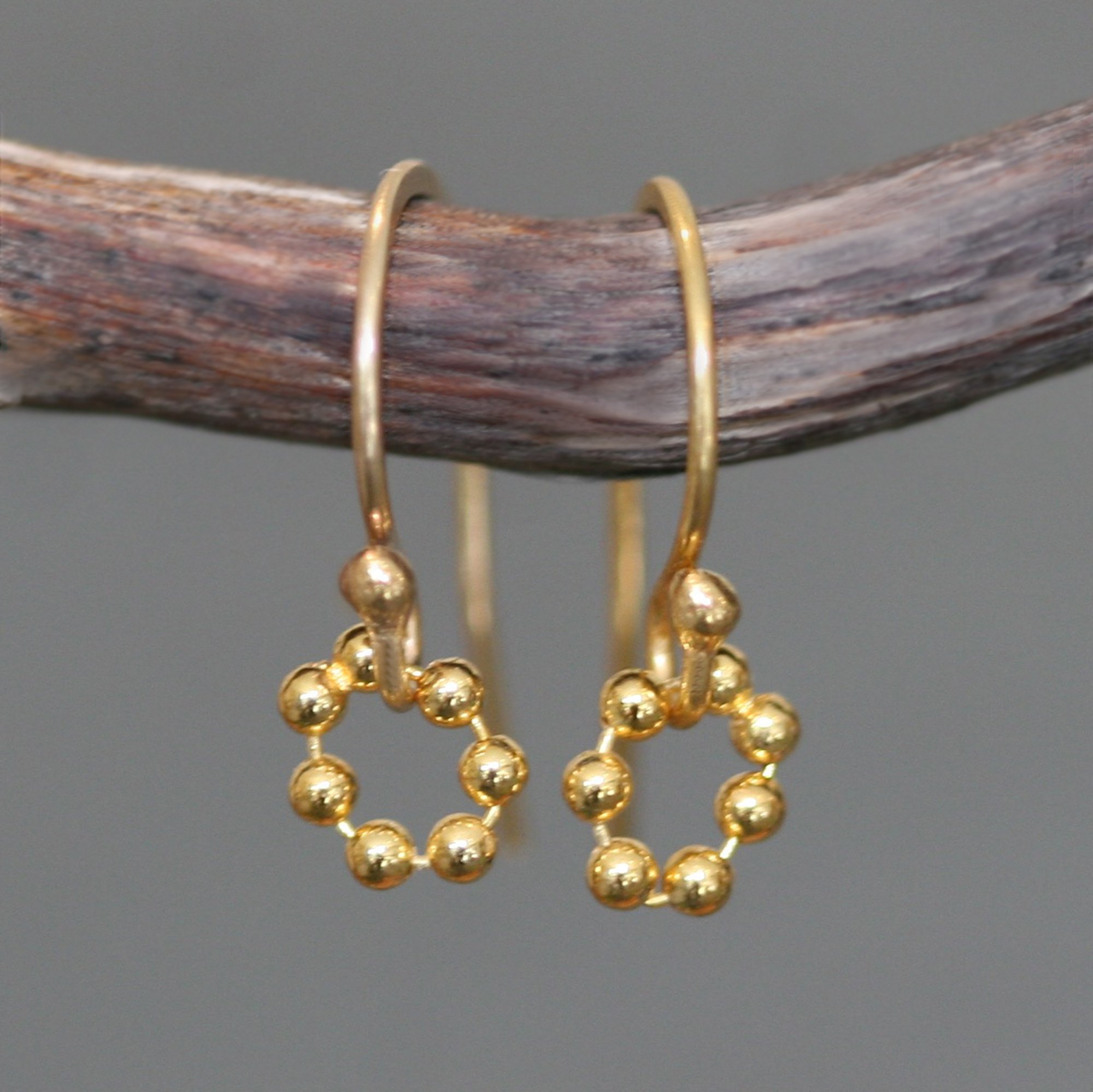 有哪些小众但是有内涵的首饰,大牌的小众首饰