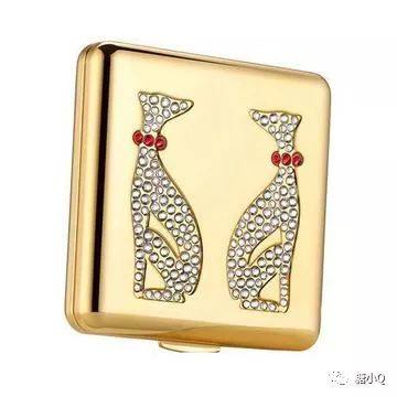 关于狗狗的彩妆,汪星人排队凑热闹