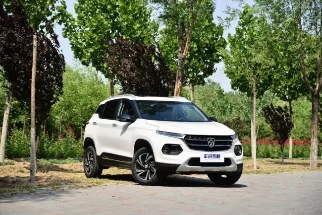 宝骏510车钥匙没电怎么开门视频,宝骏510遥控钥匙没电了怎么启动车