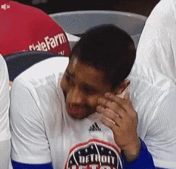 神奇！你看不见时，板凳席上竟然在发生这些事！