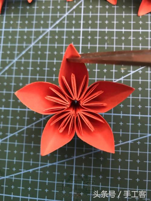 灯笼手工制作简单易学折纸教程,灯笼手工制作教程简单又好看折纸
