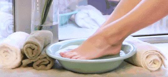 雪下得那么深那么认真下句怎么接,雪下得那么深那么认真全部歌词