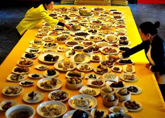 天下第一奇石宴值多少钱,奇石宴108道菜价格