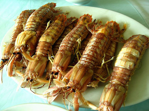 连云港美食小吃剁椒鱼头面,连云港墟沟小吃一条街