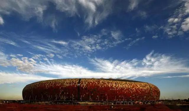 如果给足球场来个选美这些地儿你踢掉哪个？