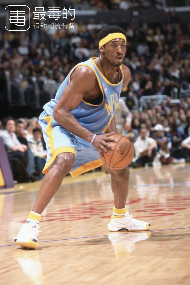 传奇落幕——科比职业生涯赛场球鞋完整回忆