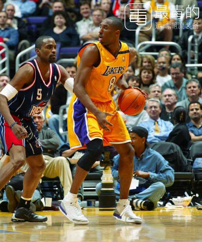 传奇落幕——科比职业生涯赛场球鞋完整回忆