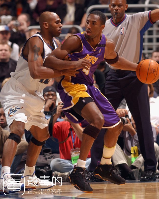 传奇落幕——科比职业生涯赛场球鞋完整回忆