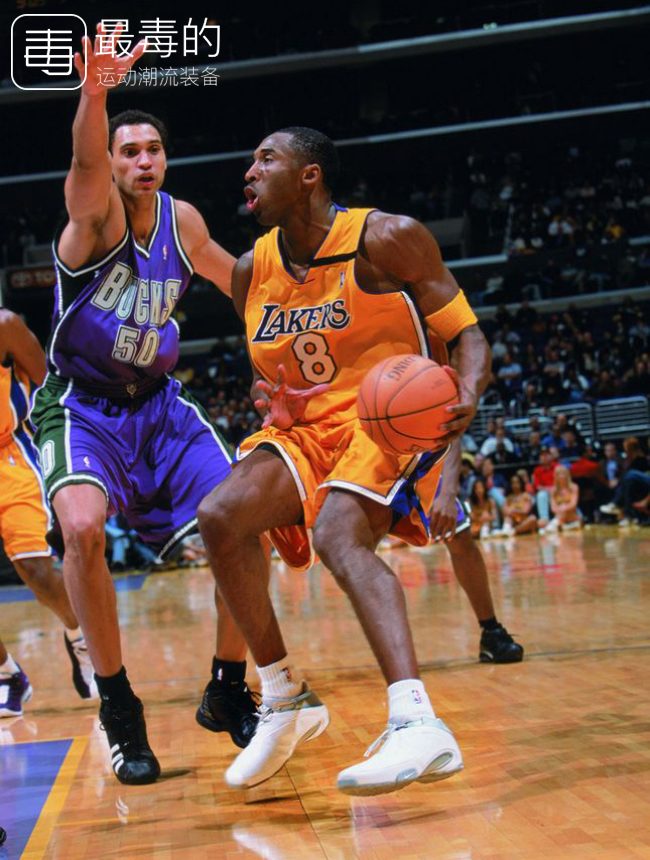 传奇落幕——科比职业生涯赛场球鞋完整回忆