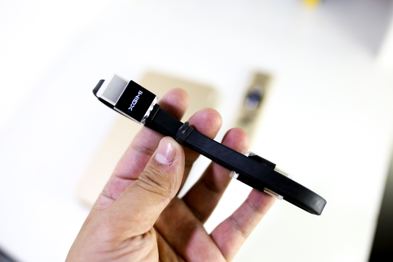 极米z4爵色支持激光翻页笔吗,极米z4爵色和极米z4air